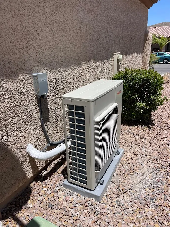 Residential air conditioning condenser unit in Doral